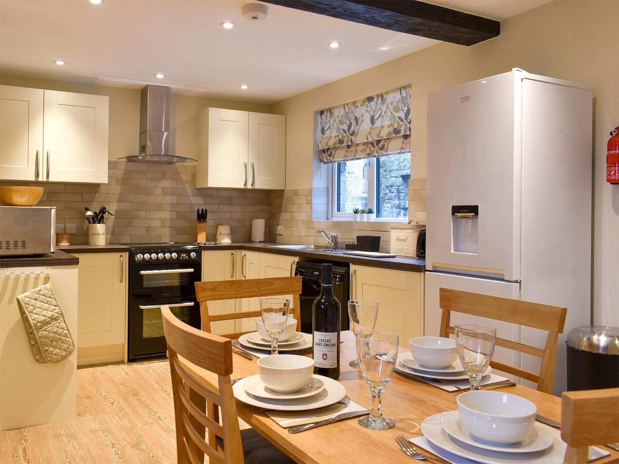 - Uk12970 Holiday home